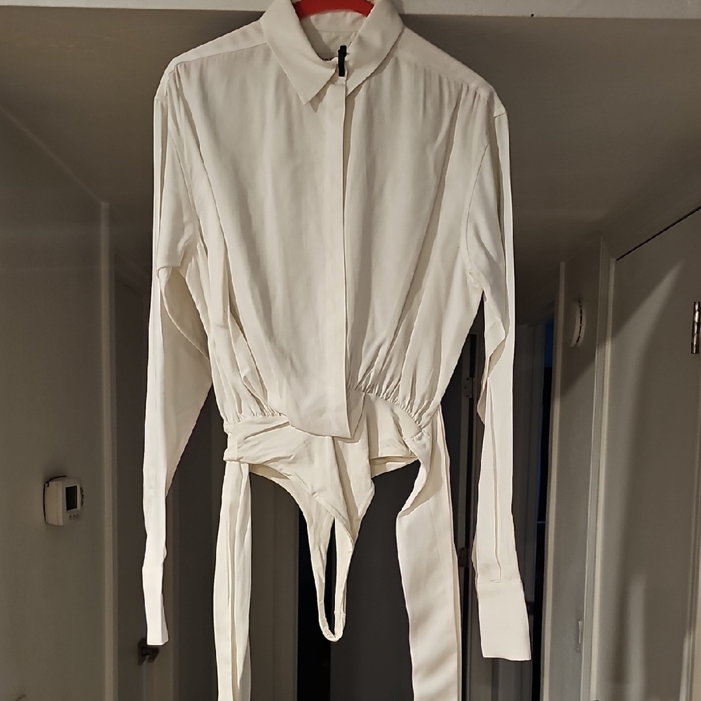 House Of CB White Collared Bodysuit with Tie Detail Plunge Neck XS